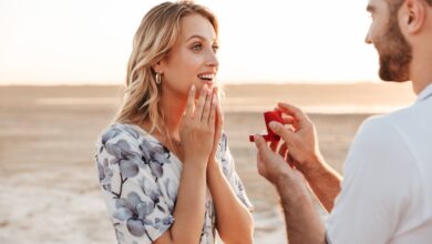 man proposing woman